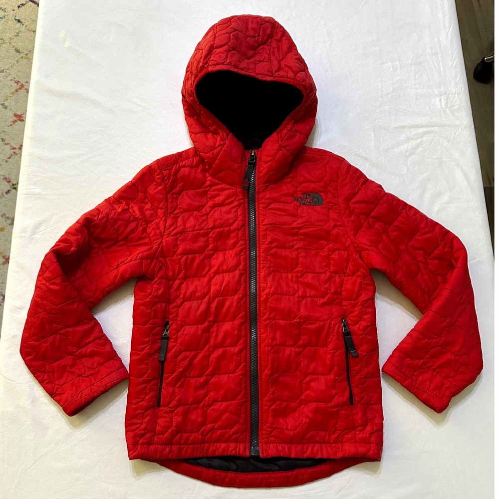 The North Face ThermoBall Hooded Jacket Boys XS 6 Red Puffer Gorpcore Eco Light